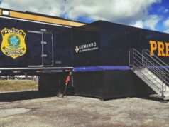 Carreta da PRF disponibiliza serviços de saúde para vendedores ambulantes do Ita Pedro em parceria com a Prefeitura de Itabuna