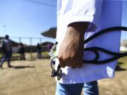 Quase metade dos cursos de Medicina na BA será punida após desempenho ruim no Enamed; universidade federal está na lista